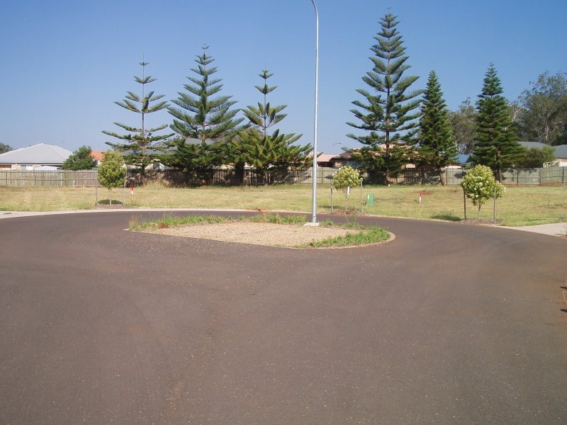 - Middle Ridge, Toowoomba QLD 4350