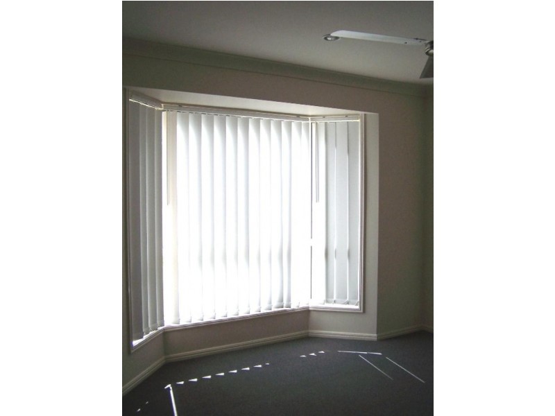 4 Moorina Drive, Glenvale QLD 4350