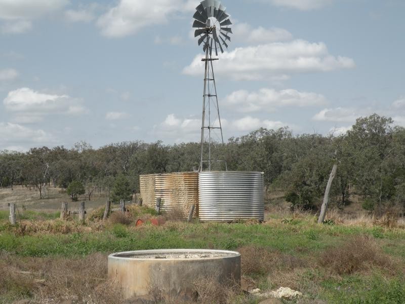 - Beauaraba Road, Biddeston QLD 4401