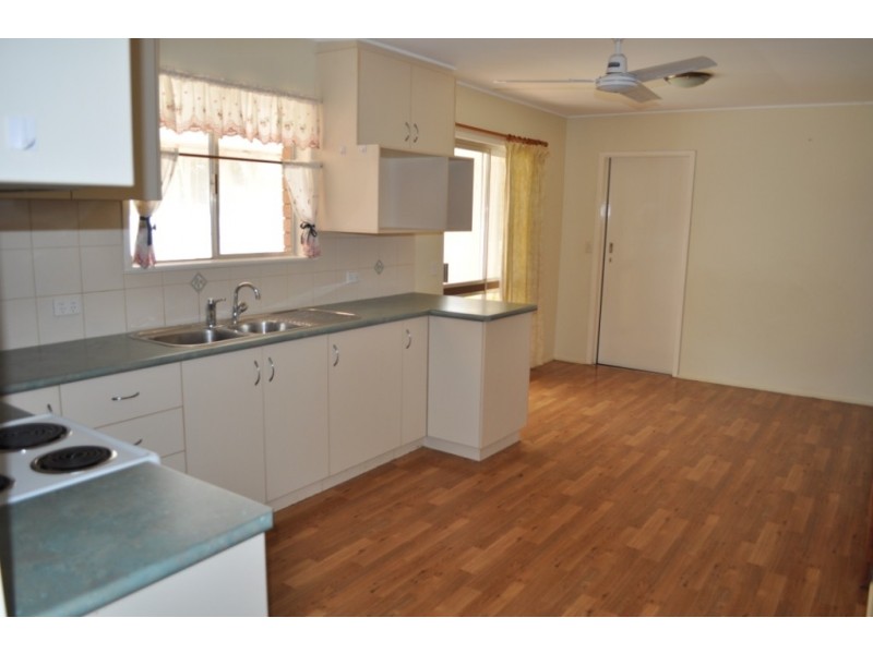 Centenary Heights QLD 4350