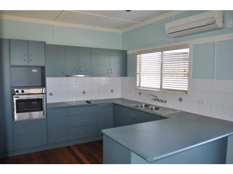 120 Euston Road, Glenvale QLD 4350