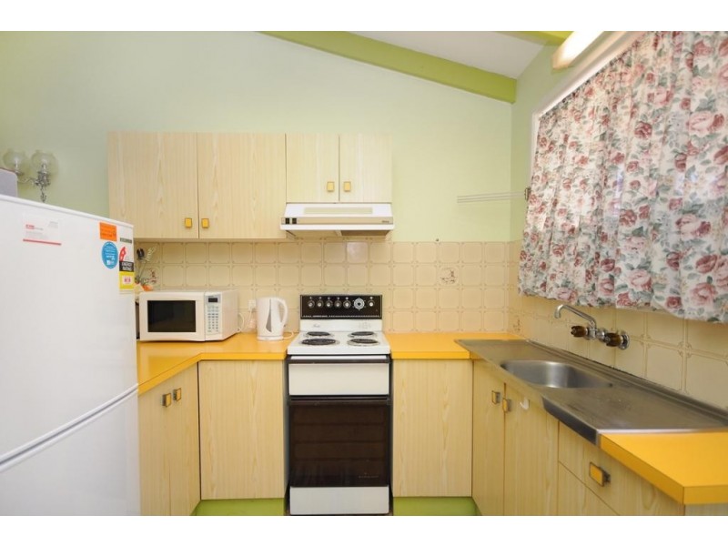 2/9 Marwedel St, Kearneys Spring QLD 4350