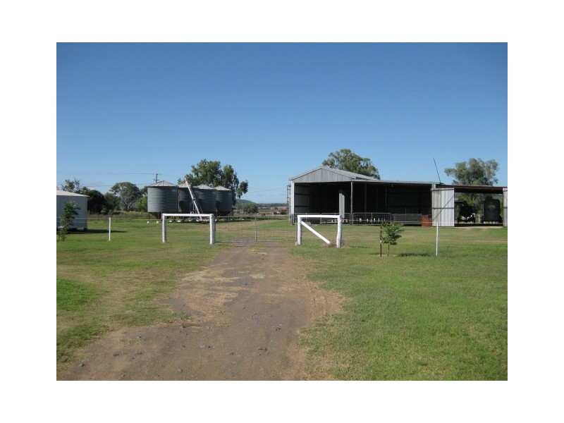 81 Main Street, Mount Tyson QLD 4356