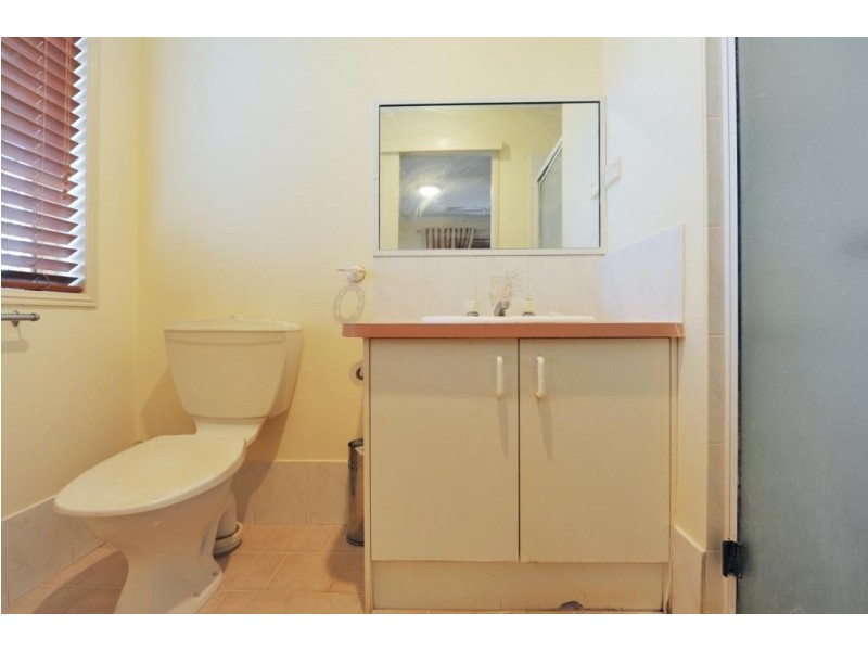 16 Melric Court, Cabarlah QLD 4352