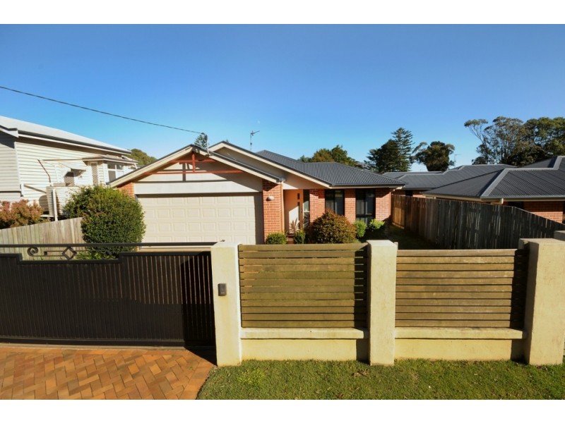 3C Burton Street, Harristown QLD 4350