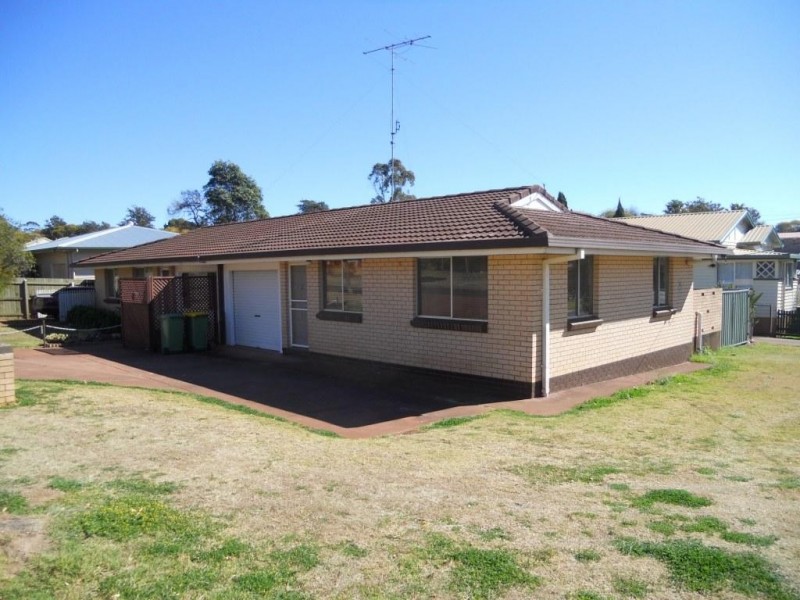 Unit 1/23 Boyes Street, Harristown QLD 4350