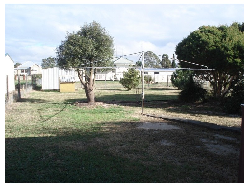 4 Warkon Street, Clifton QLD 4361