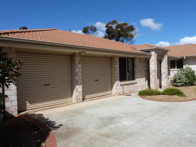 Unit 2/222 Taylor Street, Newtown QLD 4350