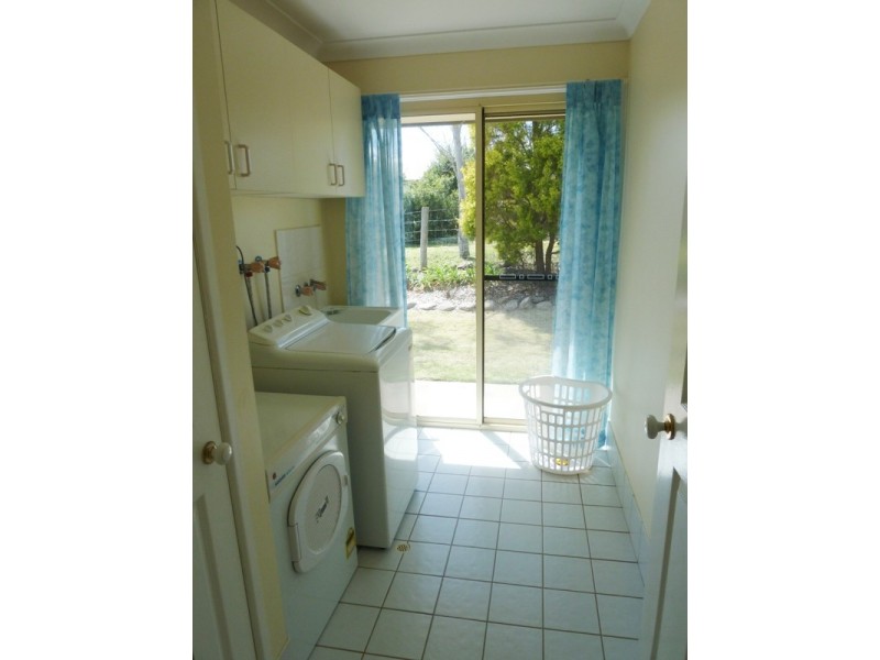 10 Windorah Close, Glenvale QLD 4350