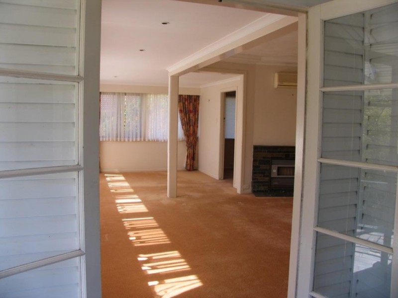5 Swenson Street, Mount Lofty QLD 4350