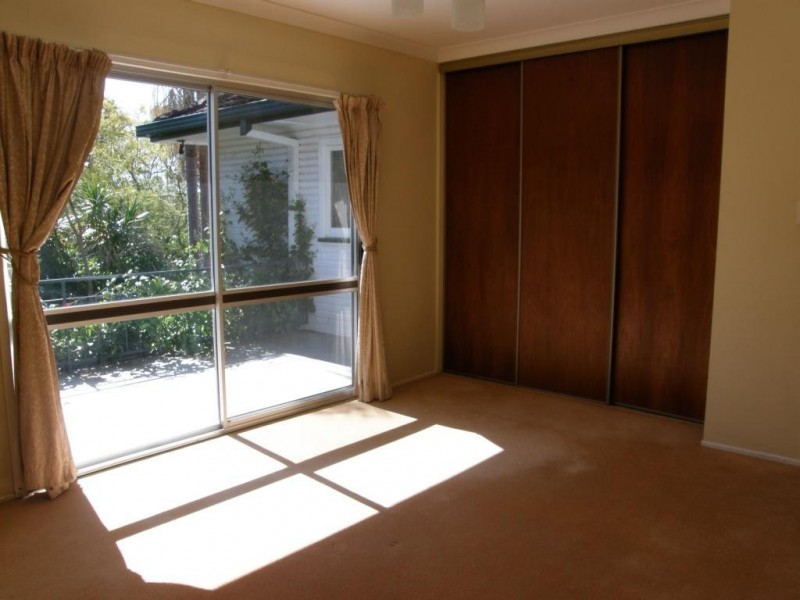 5 Swenson Street, Mount Lofty QLD 4350