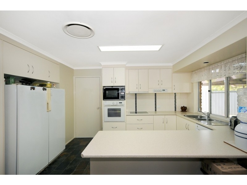 2 Stewart St, Withcott QLD 4352