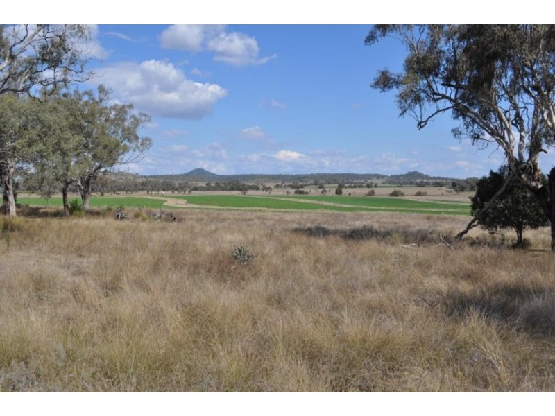 Booramugga  29 Booramugga Road, Mount Tyson QLD 4356