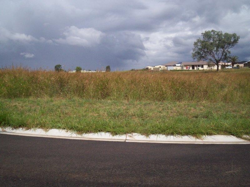 - Stanley Street, Pittsworth QLD 4356