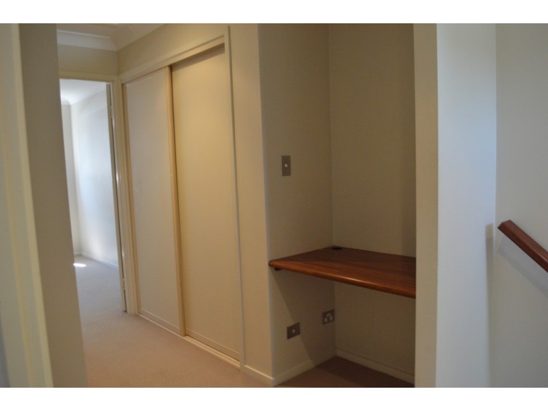 3/4B Herries Street, East Toowoomba QLD 4350