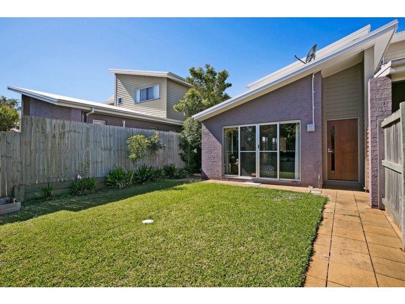 3/4B Herries Street, East Toowoomba QLD 4350
