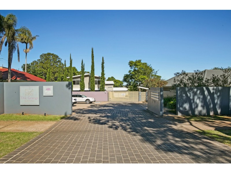 3/4B Herries Street, East Toowoomba QLD 4350