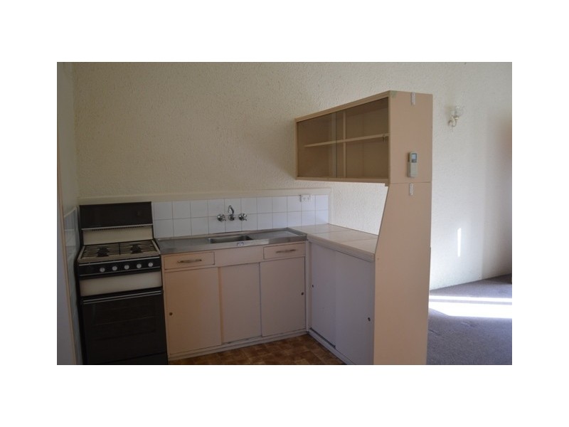 1/20 Esther Street, Mount Lofty QLD 4350