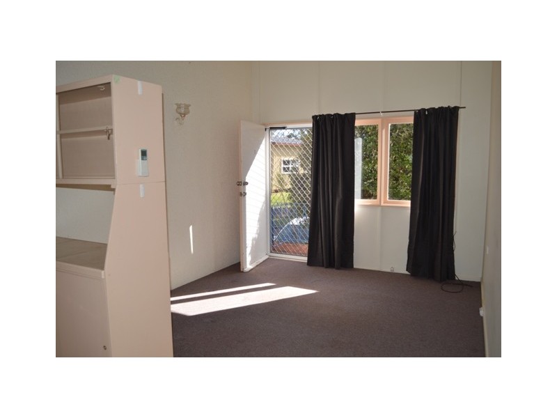 1/20 Esther Street, Mount Lofty QLD 4350