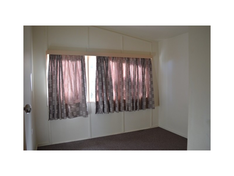 1/20 Esther Street, Mount Lofty QLD 4350