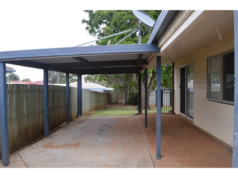 13 Mooney Street, Harlaxton QLD 4350