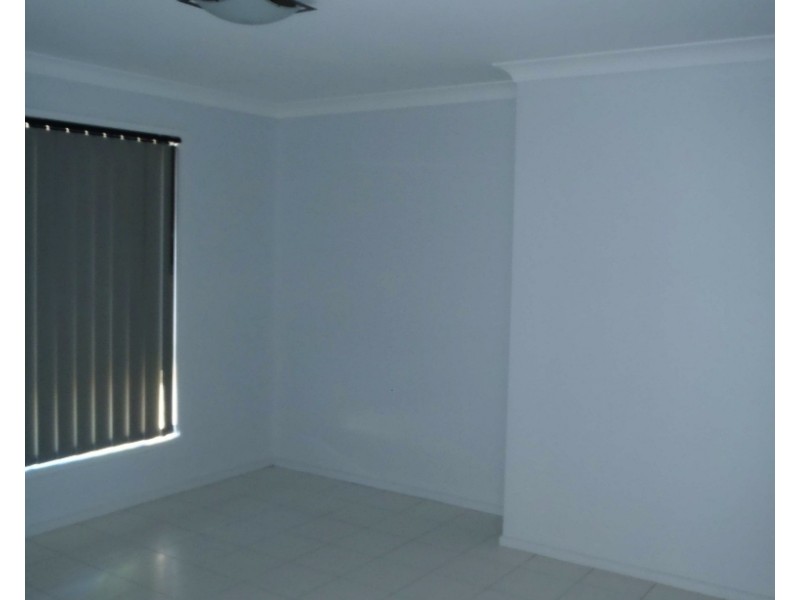 2/17 Barwick Court, Wilsonton Heights QLD 4350