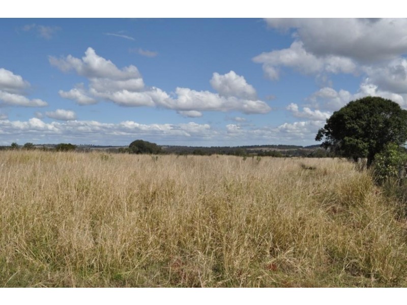 Dearlings Haden-Peranga Road, Haden QLD 4353
