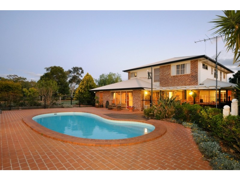 19 Dhal Street, Cotswold Hills QLD 4350