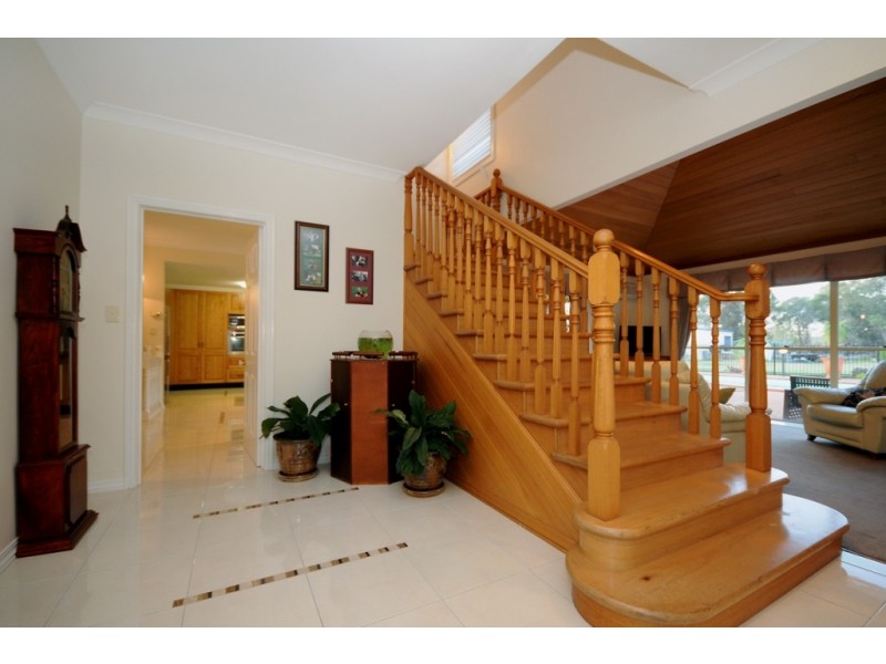 19 Dhal Street, Cotswold Hills QLD 4350