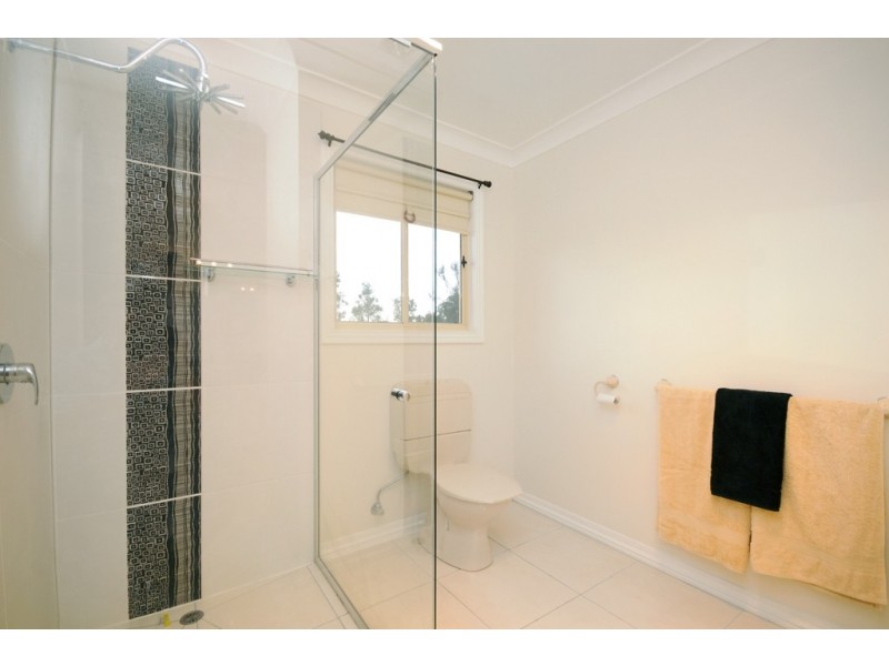19 Dhal Street, Cotswold Hills QLD 4350