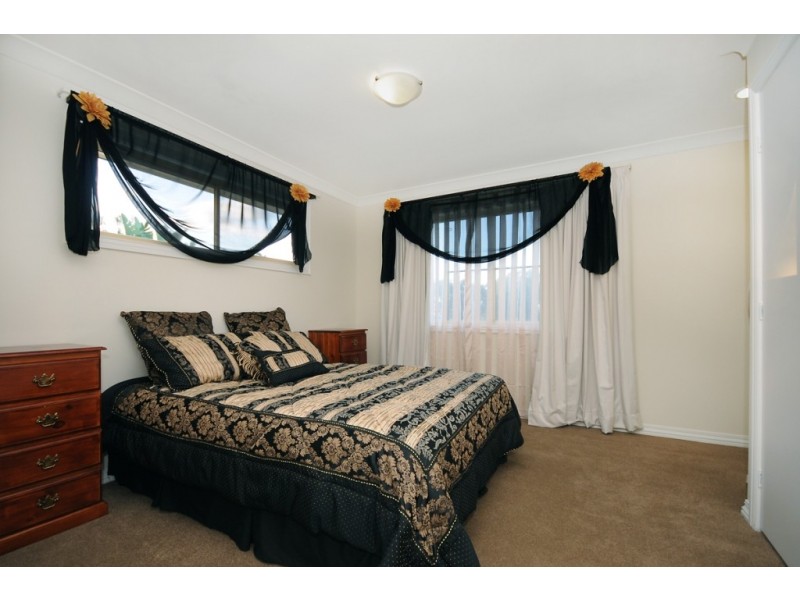 19 Dhal Street, Cotswold Hills QLD 4350