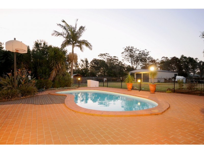 19 Dhal Street, Cotswold Hills QLD 4350