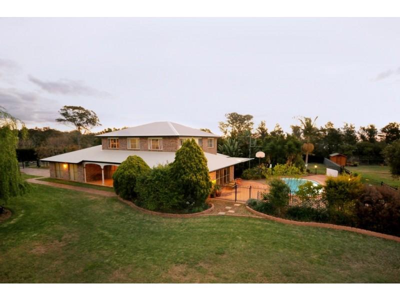 19 Dhal Street, Cotswold Hills QLD 4350