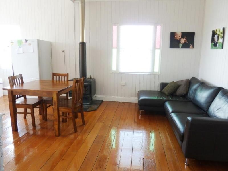 8 Phipps Drive, Meringandan QLD 4352