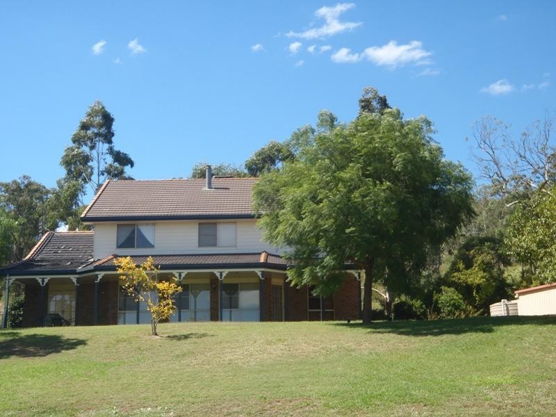 8 Lanbar Court, Glenvale QLD 4350
