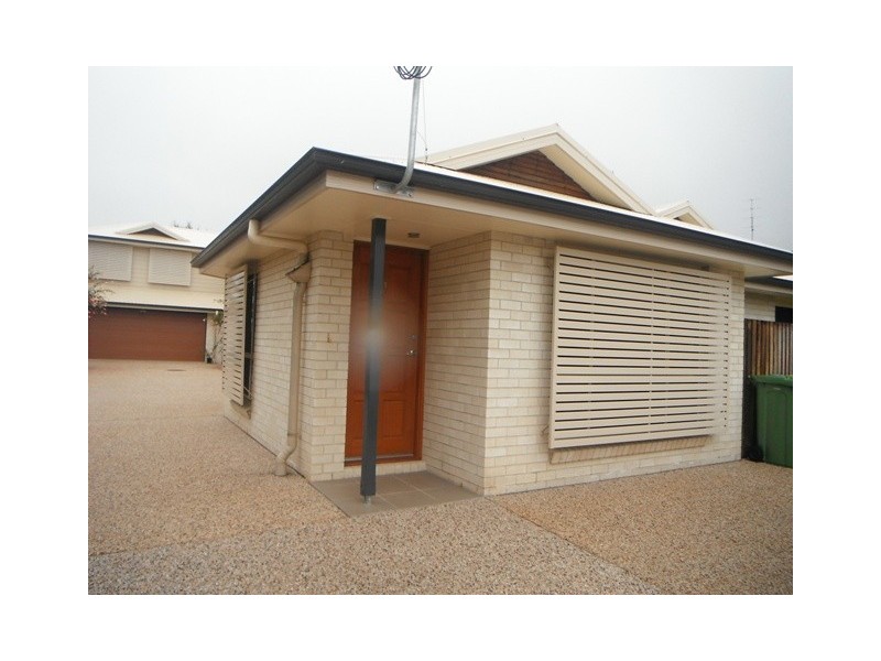 1/7 Brendanbri Street, Kearneys Spring QLD 4350