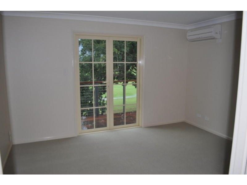 2/7 Brendanbri Street, Kearneys Spring QLD 4350