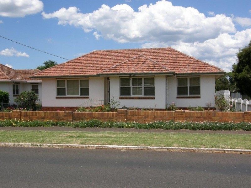 44 Drayton Road, Harristown QLD 4350