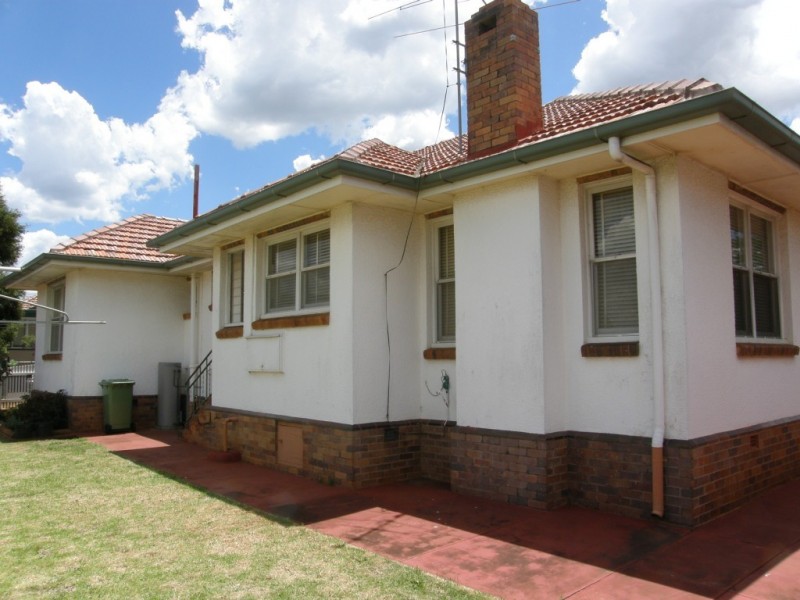 44 Drayton Road, Harristown QLD 4350