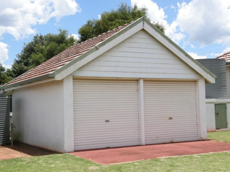44 Drayton Road, Harristown QLD 4350