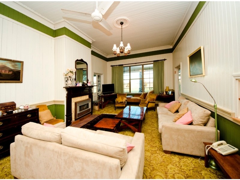 Santa Maria 13314 New England Highway, Cambooya QLD 4358