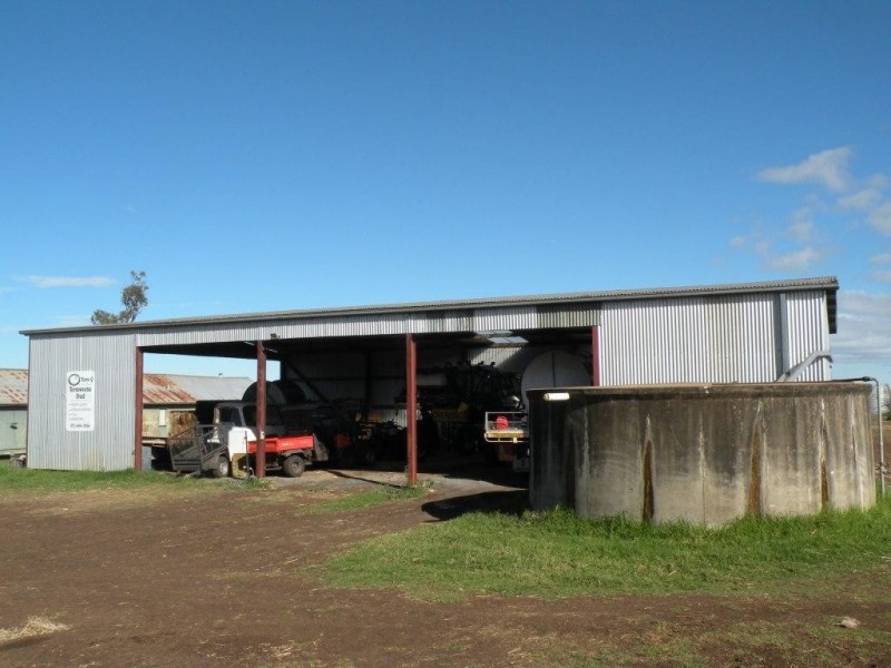 Santa Maria 13314 New England Highway, Cambooya QLD 4358