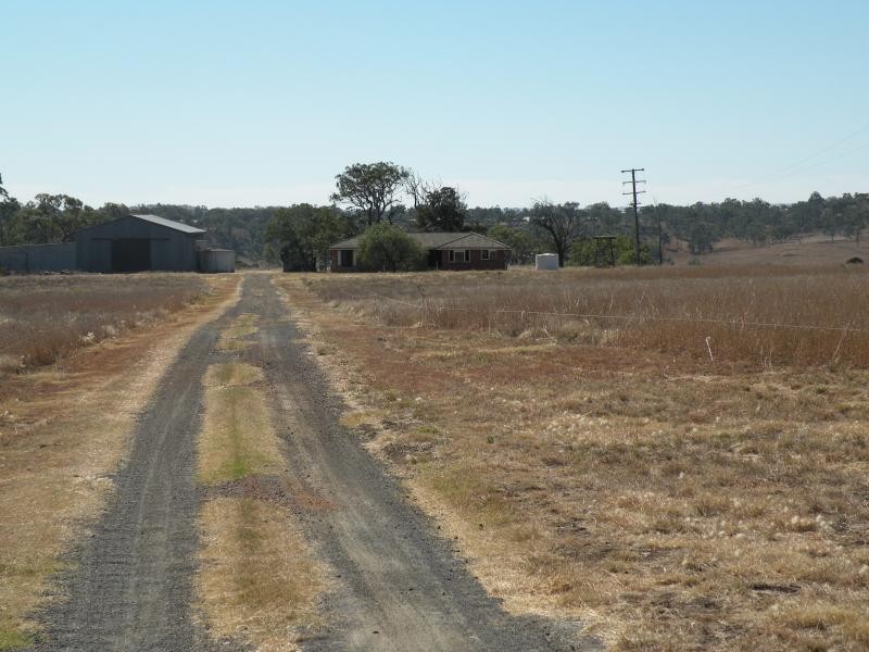 - – Hursley Rd and Carrington Rd, Torrington, Glenvale QLD 4350