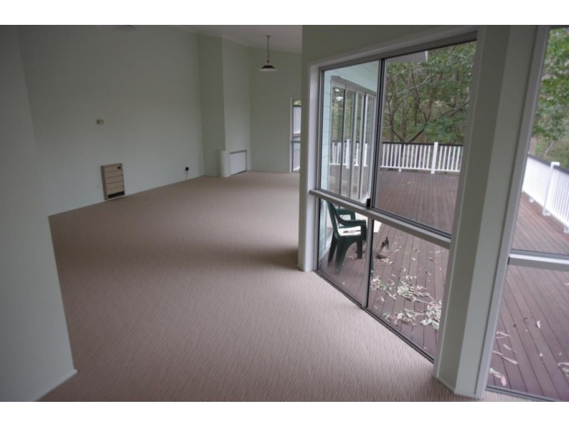 11 Dippel Street, Middle Ridge QLD 4350