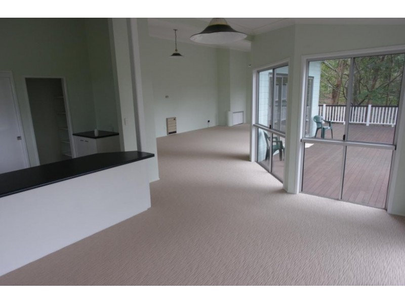 11 Dippel Street, Middle Ridge QLD 4350