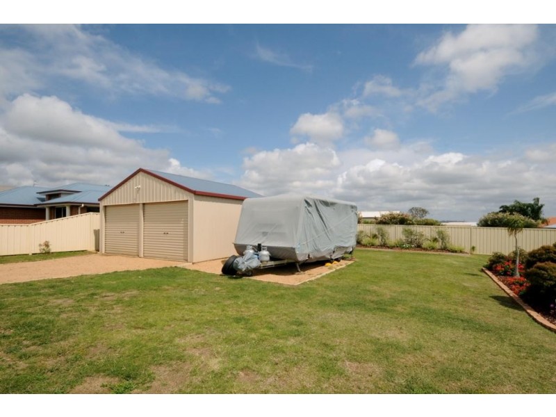 10 Bronte Street, Westbrook QLD 4350