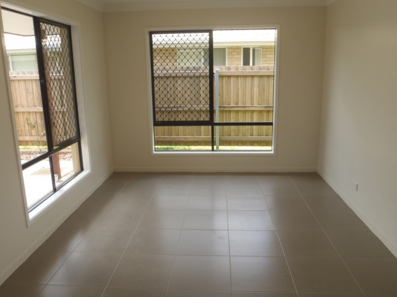 1 16 Barwick Court, Wilsonton Heights QLD 4350