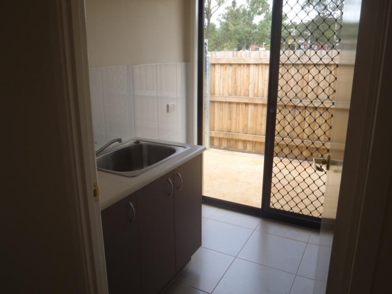 1 16 Barwick Court, Wilsonton Heights QLD 4350