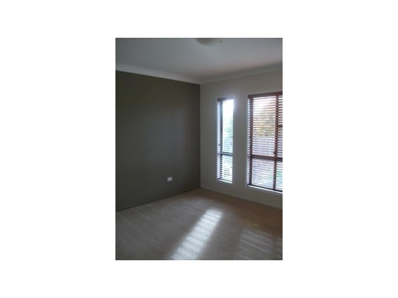 10 Hanna Court, Westbrook QLD 4350