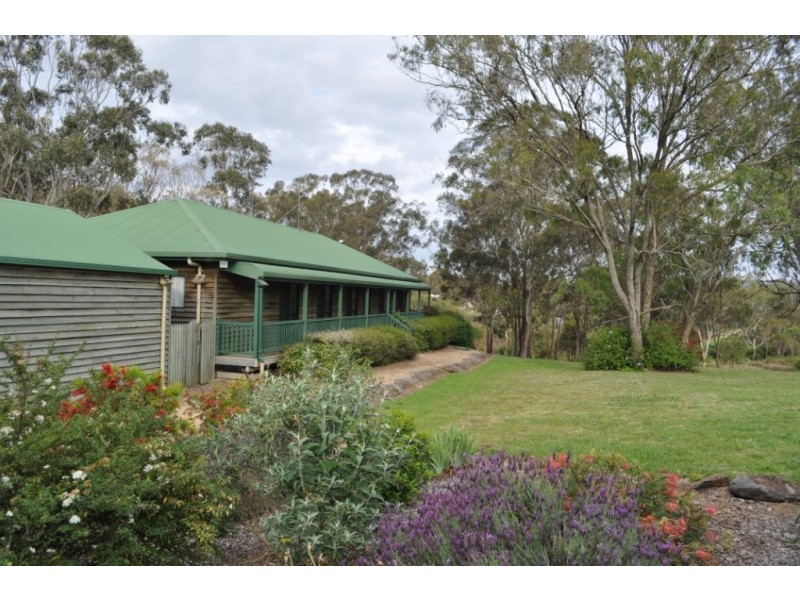 33 Boxtree Court, Mount Rascal QLD 4350